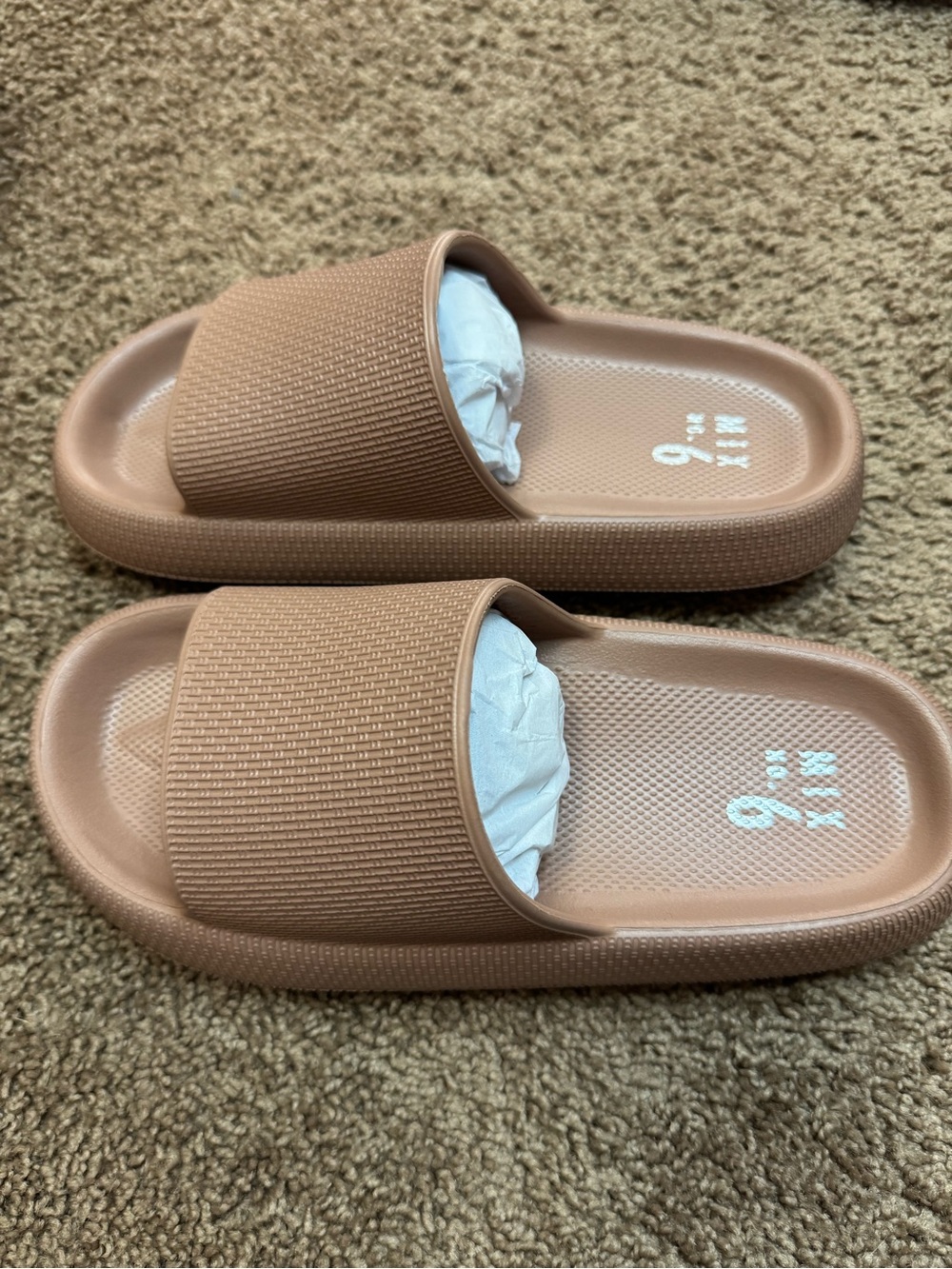 Mix No. 6 slides in tan & brown, size US 7 cafe au lait